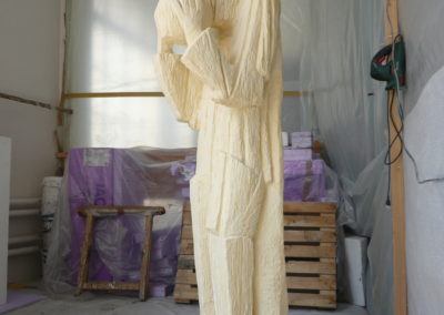 Pour Valentin Carron: réplique de sculpture, bois.